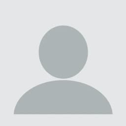 Portrait image of Lauren Gest