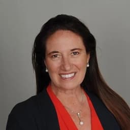 Portrait image of Fabiana Lacerca-Allen