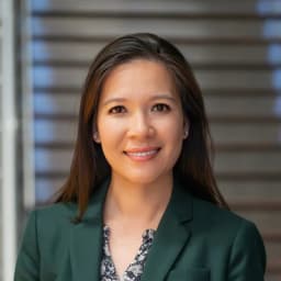 Portrait image of Cam-Van (Vannie) Nguyen